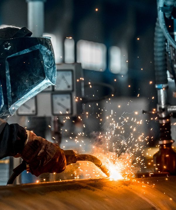 https://strmetalx.ro/wp-content/uploads/2020/03/service-bg-601x716.jpg